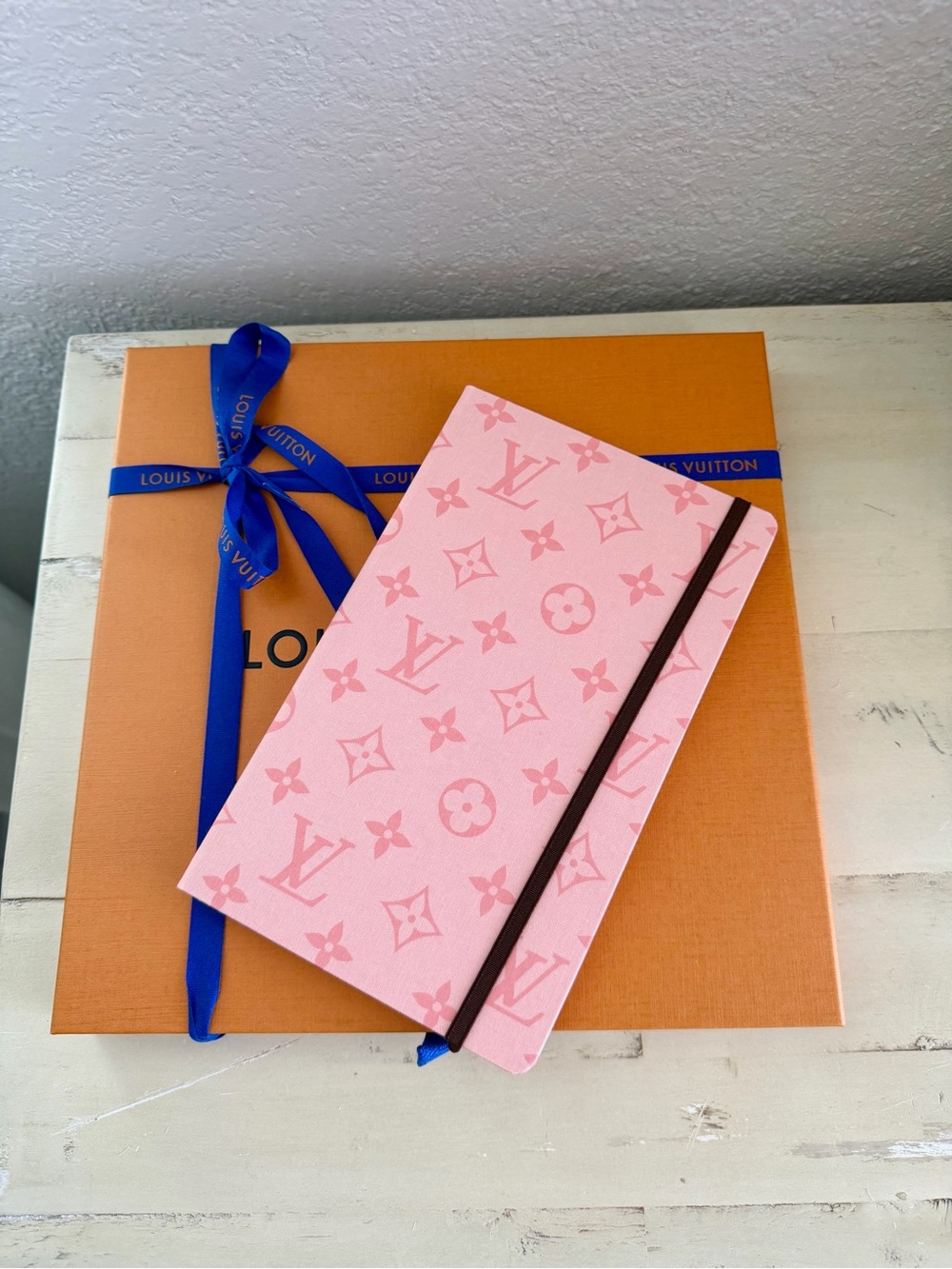 Louis Vuitton notebook Pink Monogram Journal with Brown Elastic